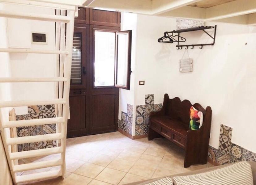 Alice'S Apartment Кастелламмаре-дель-Гольфо Екстер'єр фото