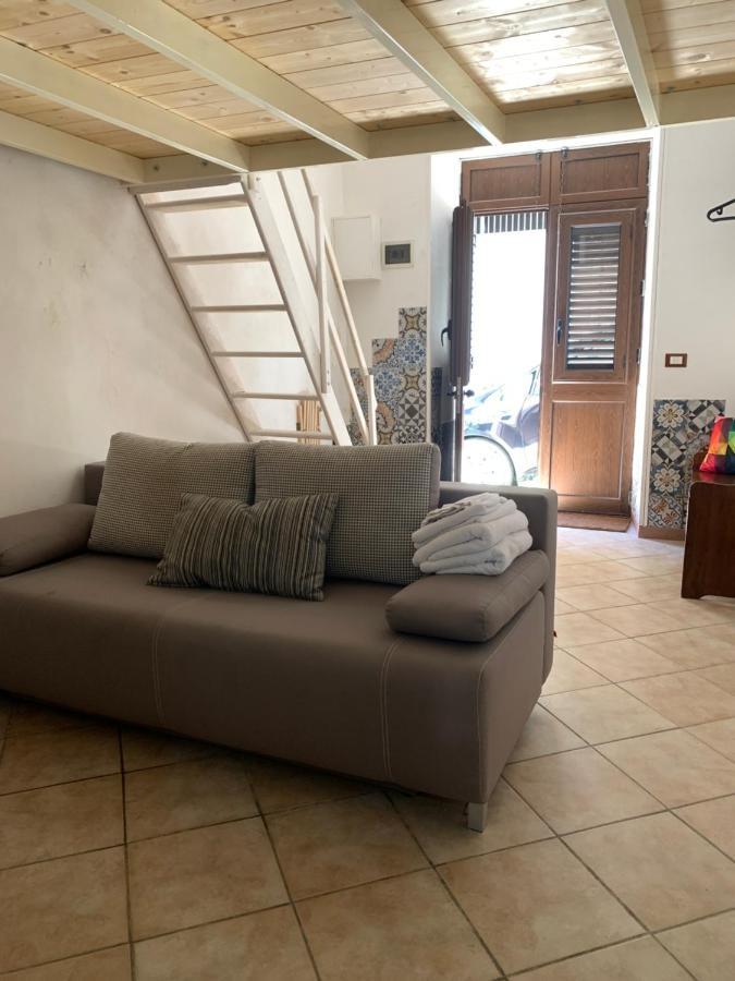 Alice'S Apartment Кастелламмаре-дель-Гольфо Екстер'єр фото